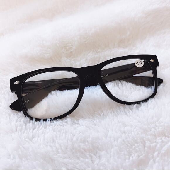 Tyler Black Rectangular Reader Glasses - Picture 5 of 11